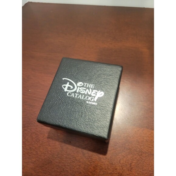 Disney Catalog Walt Disney World 25th Anniversary Birthday Cake Watch and Pin - Picture 6 of 6